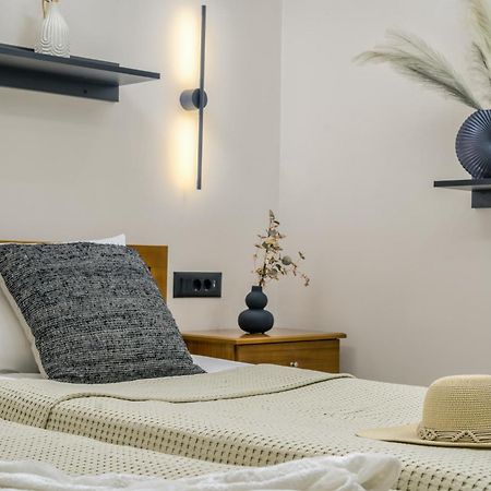 Rivulet Apartments لاغاناس المظهر الخارجي الصورة
